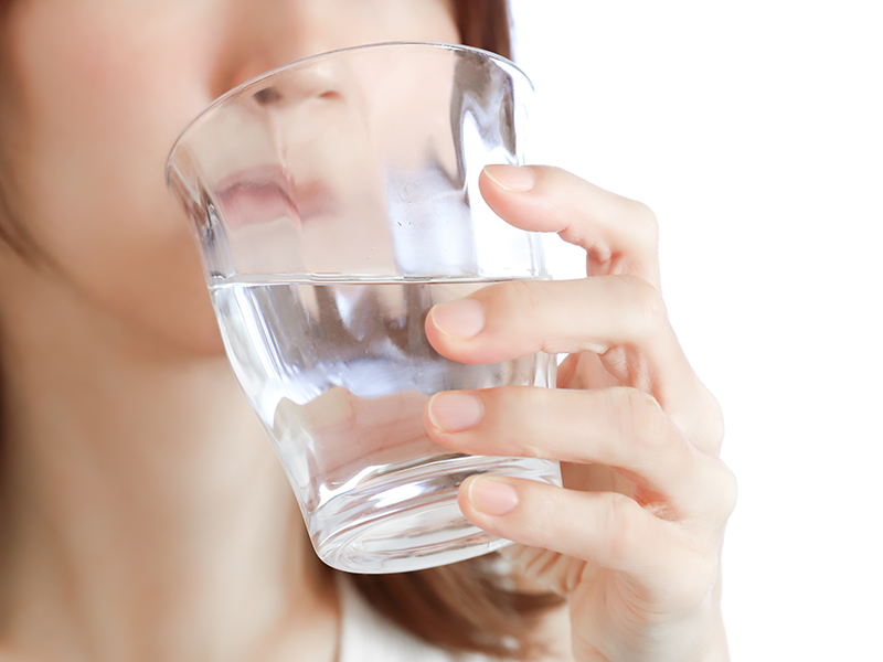 口腔内の保湿：水分補給